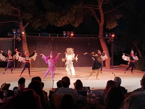 Με θερμό και παρατεταμένο χειροκρότημα αποθέωσε το κοινό τις ΣΦήγΚΕΣ  το βράδυ της Κυριακής - φωτό