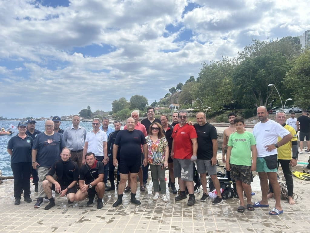 ΑΙΓΙΟ - ΔΕΙΤΕ ΦΩΤΟ: Εγινε ο καθαρισμός του λιμανιού