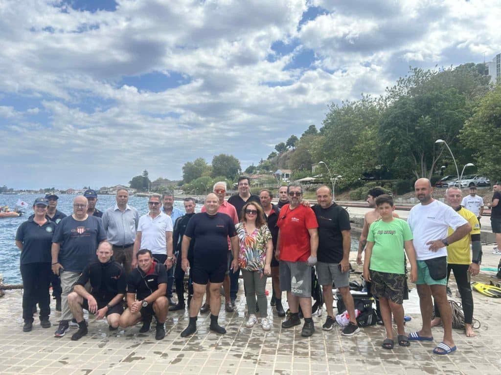 ΑΙΓΙΟ - ΔΕΙΤΕ ΦΩΤΟ: Εγινε ο καθαρισμός του λιμανιού