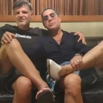Γιώργος Μαζωνάκης: Ζωντανή εμφάνιση - έκπληξη στην Ταράτσα του Φοίβου Δεληβοριά