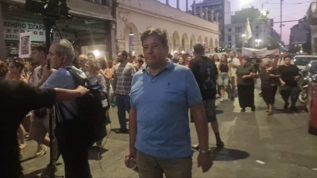 ΔΕΙΤΕ ΦΩΤΟ ΚΑΙ ΒΙΝΤΕΟ: Χιλιάδες στην πορεία για τα Τέμπη στην Πάτρα