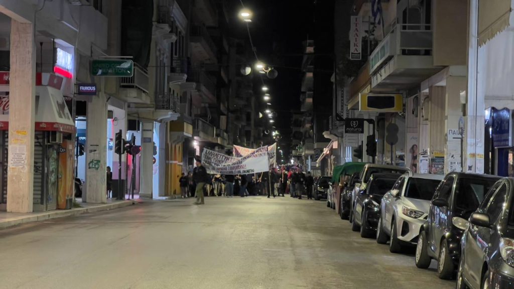 Πάτρα: Εκατοντάδες για συμπαράσταση στον Πάνο Ρούτσι - φωτό και βίντεο