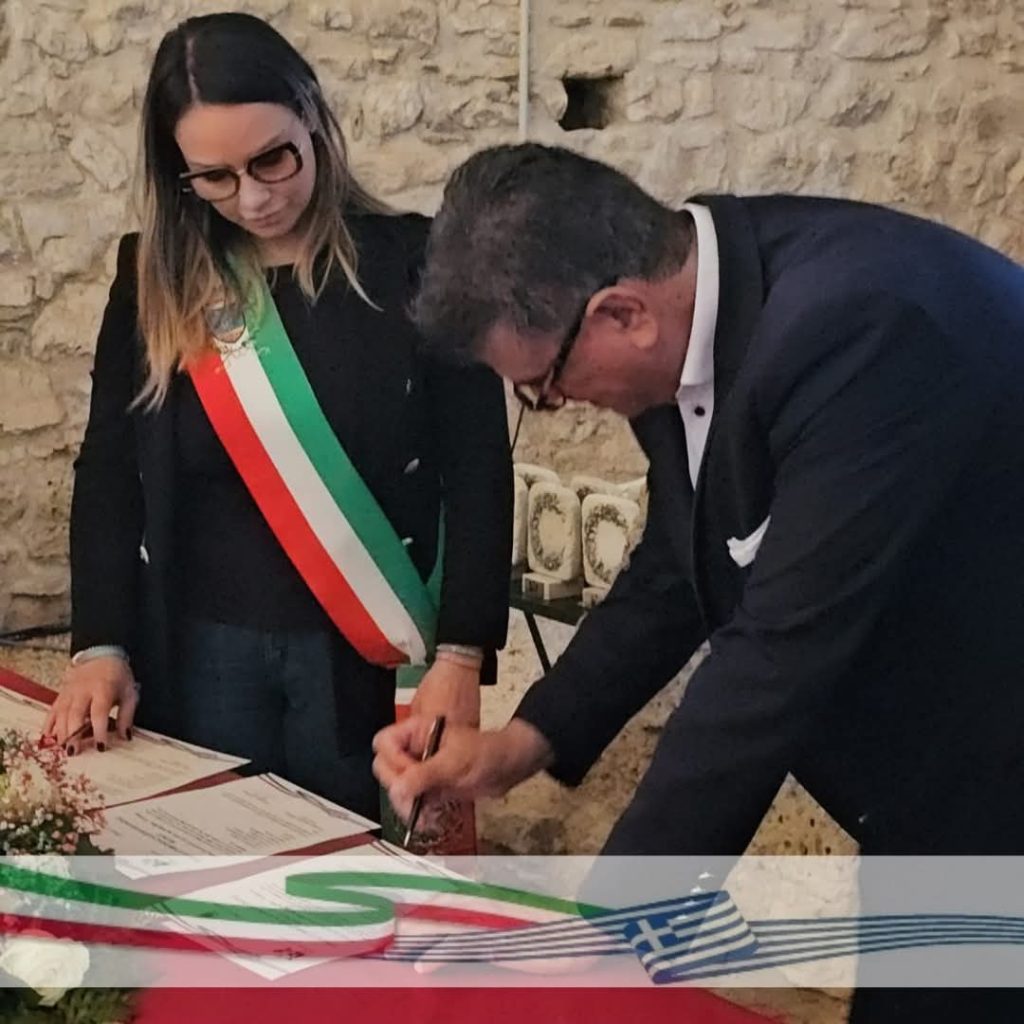 Μια Ιστορική Αδελφοποίηση: Ανδραβίδα-Κυλλήνη & Crotone Ενώνουν τις Δυνάμεις τους! φωτο