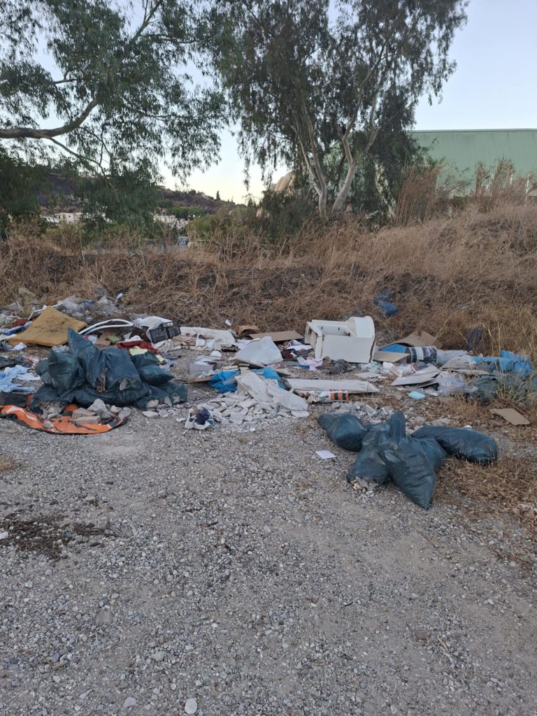 Πάτρα - ΔΕΙΤΕ ΦΩΤΟ: Τα χάλια των Μποζαϊτικων! Χωματερές... στο "Τόφαλος"