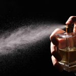 Πώς φοριέται σωστά ένα ανδρικό άρωμα