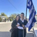 Αγρίνιο: «Αισθάνθηκα περήφανος που παρέλασα και εγώ», είπε ο τυφλός σημαιοφόρος που συγκίνησε την Ελλάδα