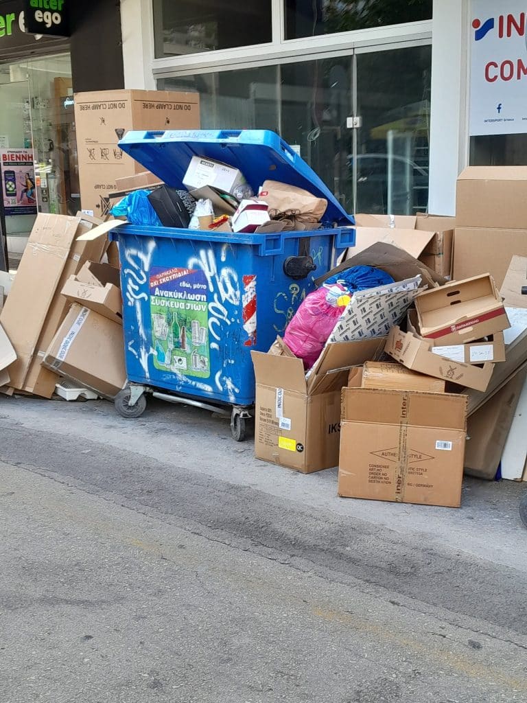 Πάτρα: Εσείς πώς θα σχολιάζατε αυτή τη σημερινή κατάσταση στο κέντρο; Δείτε ποια είναι η αιτία του "κακού"