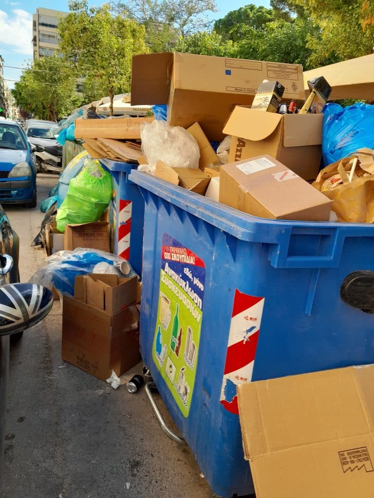 Πάτρα: Εσείς πώς θα σχολιάζατε αυτή τη σημερινή κατάσταση στο κέντρο; Δείτε ποια είναι η αιτία του "κακού"