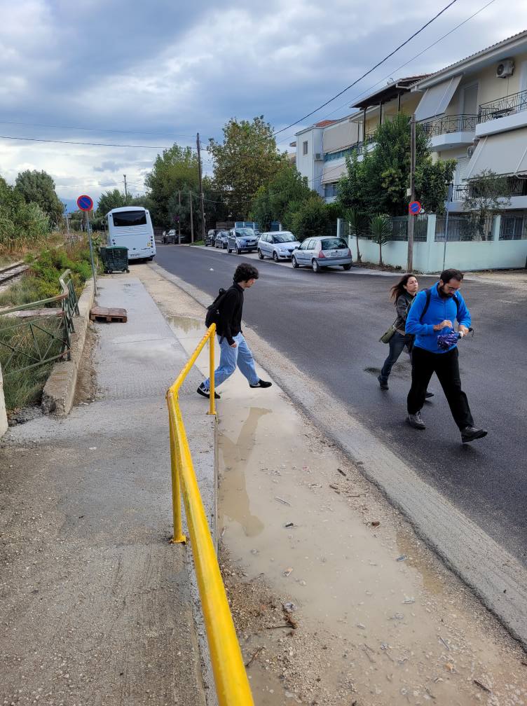 Πάτρα: Απίστευτη ταλαιπωρία και εξευτελισμός για τους επιβάτες του προαστιακού - φωτό