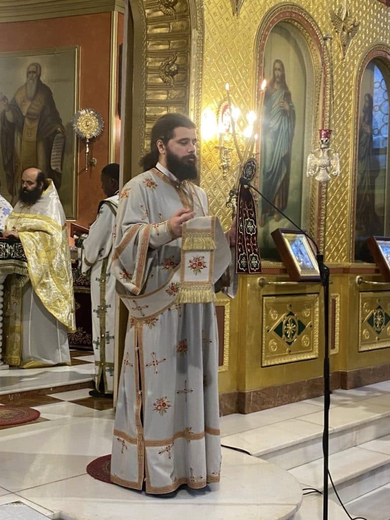 Αρχιερατική Θεία Λειτουργία στον Ενοριακό Ιερό Ναό του Αγίου Νικολάου Πατρών υπό τον Μητροπολίτη Κινσάσας - φωτο