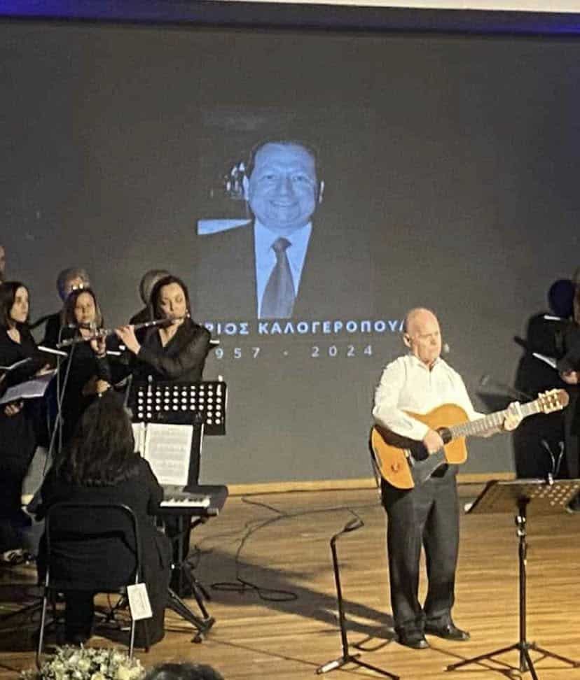 Με μια λιτή εκδήλωση, ο Δήμος Αιγιαλείας τίμησε σήμερα τον αείμνηστο δήμαρχο Δημήτρη Καλογερόπουλο