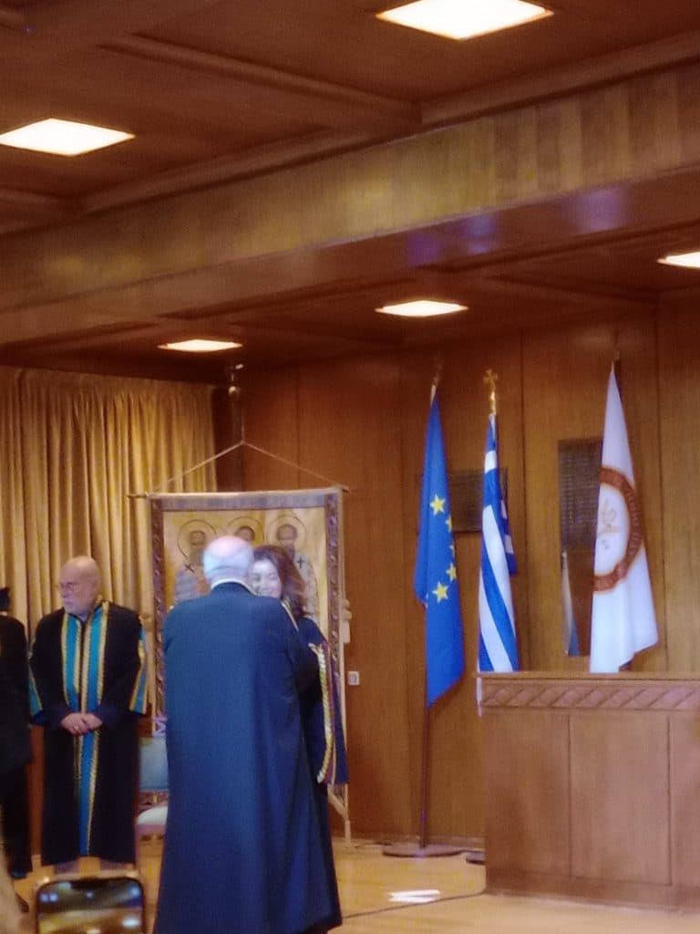 Η Βικτώρια Χίσλοπ Επίτιμη Διδάκτορας του Πανεπιστημίου Πατρών – «Από την Πλάκα στην Πάτρα… η Ελλάδα μου δίνει έμπνευση» 561338826 25485420057778543 1852329225797277858 n