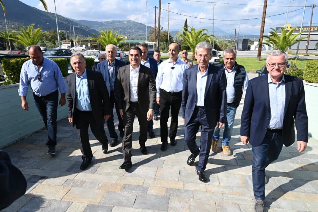 Την Παναιγιάλειο Ένωση Συνεταιρισμών επισκέφθηκε ο Γραμματέας της Πολιτικής Επιτροπής της ΝΔ Κωνσταντίνος Σκρέκας - φωτό Την Παναιγιάλειο Ένωση Συνεταιρισμών επισκέφθηκε ο Γραμματέας της Πολιτικής Επιτροπής της ΝΔ Κωνσταντίνος Σκρέκας - φωτό