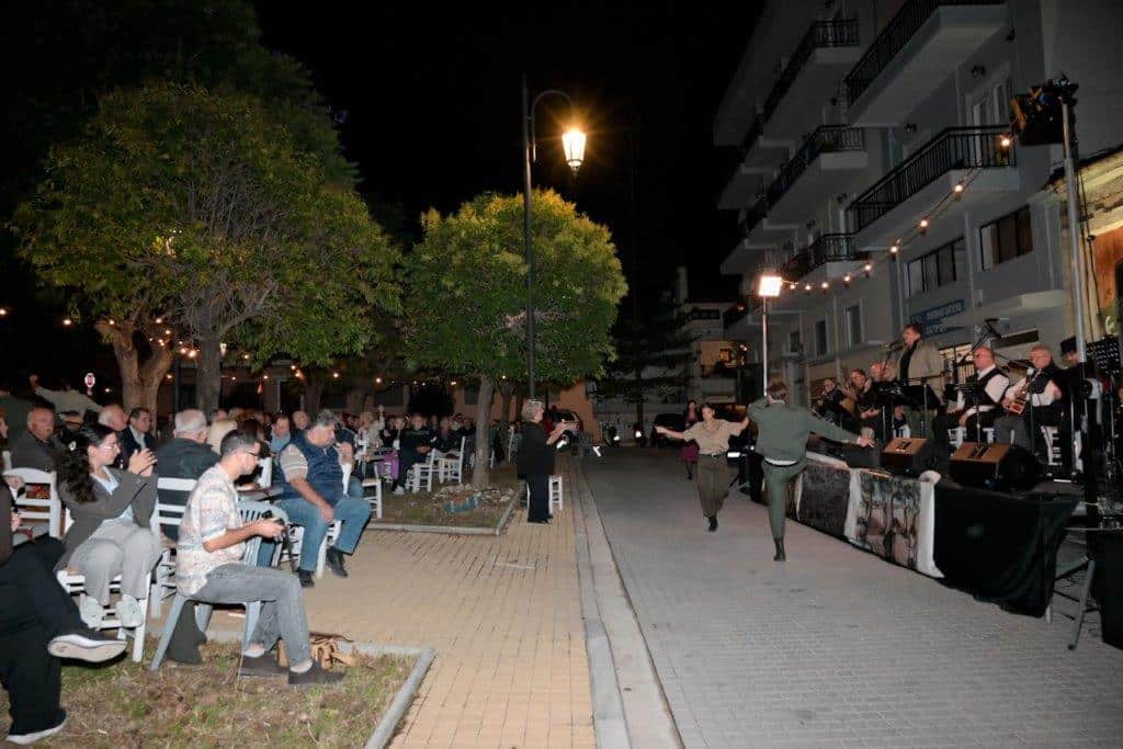 Πάτρα - Τα «Ρεμπέτικα της Κατοχής» ξύπνησαν μνήμες! φωτό