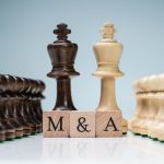 Η ελληνική οικονομία στον αστερισμό των deals με νέο ρεκόρ εξαγορών το 2025