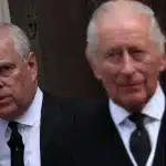 Αφαιρούνται όλοι οι τίτλοι από τον Άντριου, χάνει και το «πρίγκιπας» - Ο Κάρολος τον διώχνει από την βασιλική κατοικία