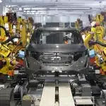 Κρίση ημιαγωγών στην Ευρώπη: Αυτοκινητοβιομηχανίες προειδοποιούν για διακοπές παραγωγής «σε λίγες ημέρες»