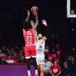 Euroleague: Η Εφές πλήγωσε τον Ολυμπιακό στο ΣΕΦ, διπλό της Ντουμπάι στην Τουρκία