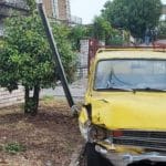 Δυτική Ελλάδα: Αγροτικό εξετράπη και πήρε… αμπάριζα εικόνισμα και κάδο (ΦΩΤΟ)