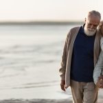 Γάμος με διάρκεια: 6 καθημερινές συνήθειες που ενώνουν τα ζευγάρια για μια ζωή