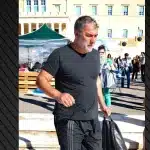 Μετά τα γλυκά στους γείτονες και την επίσκεψη στον Πάνο Ρούτσι, ο ηθοποιός Βασίλης Μπισμπίκης δείχνει τι θα πει πολιτισμός