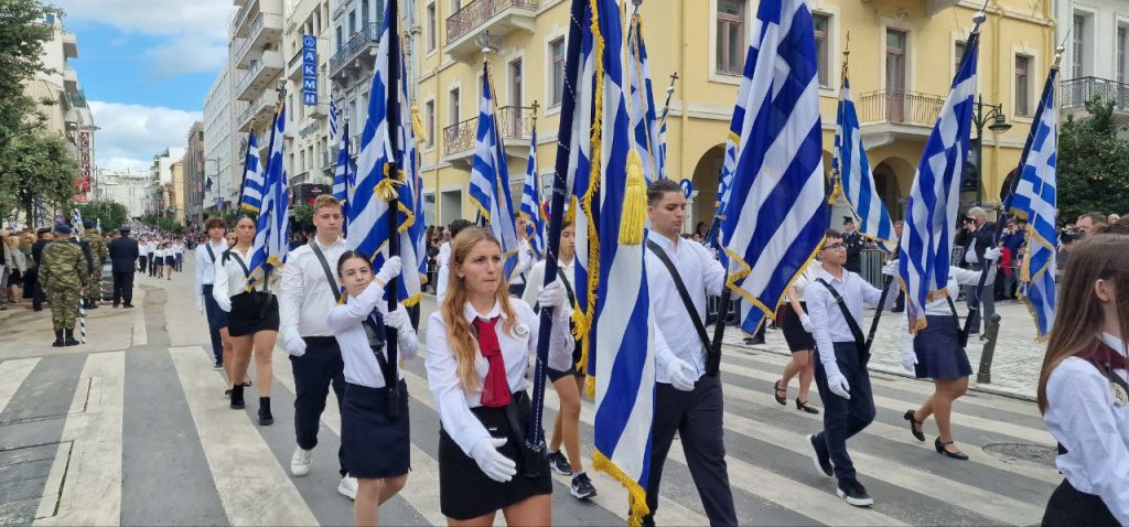 Πάτρα: Με υπερηφάνεια η παρέλαση για την επέτειο του ΟΧΙ - Δείτε πολλές φωτό (συνεχής ροή) Πάτρα: Με υπερηφάνεια η παρέλαση για την επέτειο του ΟΧΙ - Δείτε πολλές φωτό (συνεχής ροή)