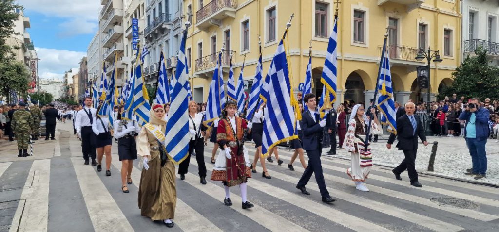 Πάτρα: Με υπερηφάνεια η παρέλαση για την επέτειο του ΟΧΙ - Δείτε πολλές φωτό (συνεχής ροή) Πάτρα: Με υπερηφάνεια η παρέλαση για την επέτειο του ΟΧΙ - Δείτε πολλές φωτό (συνεχής ροή)