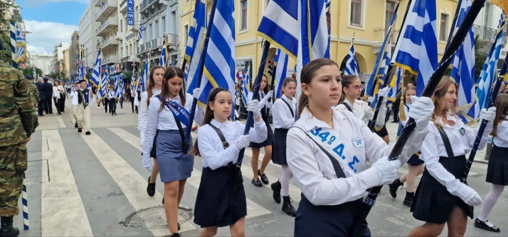 Πάτρα: Με υπερηφάνεια η παρέλαση για την επέτειο του ΟΧΙ - Δείτε πολλές φωτό (συνεχής ροή) Πάτρα: Με υπερηφάνεια η παρέλαση για την επέτειο του ΟΧΙ - Δείτε πολλές φωτό (συνεχής ροή)
