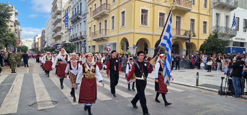 Πάτρα: Με υπερηφάνεια η παρέλαση για την επέτειο του ΟΧΙ - Δείτε πολλές φωτό (συνεχής ροή) Πάτρα: Με υπερηφάνεια η παρέλαση για την επέτειο του ΟΧΙ - Δείτε πολλές φωτό (συνεχής ροή)