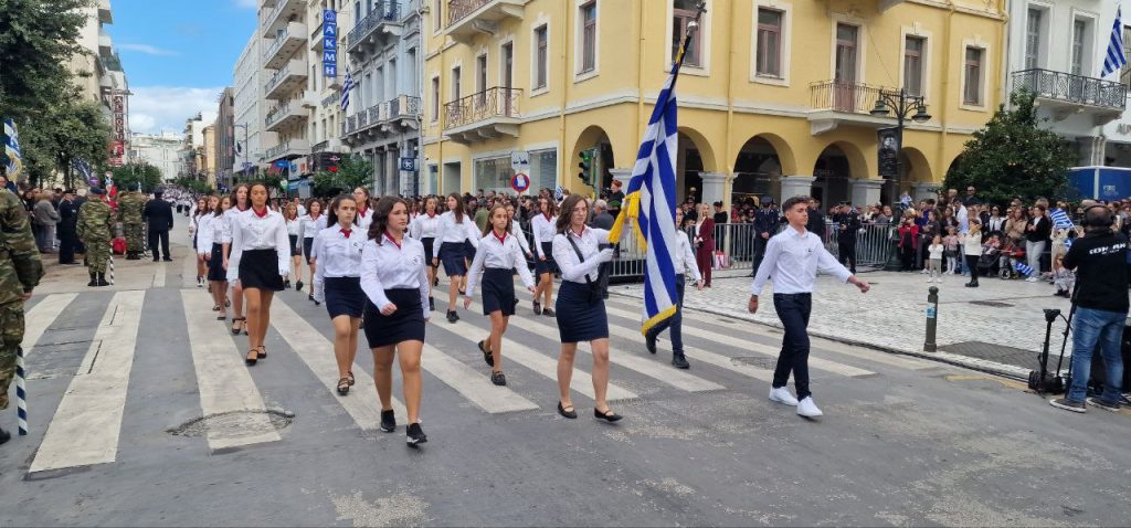Πάτρα: Με υπερηφάνεια η παρέλαση για την επέτειο του ΟΧΙ - Δείτε πολλές φωτό (συνεχής ροή) Πάτρα: Με υπερηφάνεια η παρέλαση για την επέτειο του ΟΧΙ - Δείτε πολλές φωτό (συνεχής ροή)