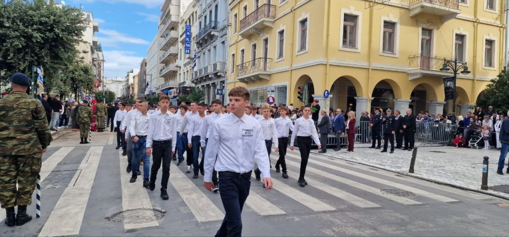 Πάτρα: Με υπερηφάνεια η παρέλαση για την επέτειο του ΟΧΙ - Δείτε πολλές φωτό (συνεχής ροή) Πάτρα: Με υπερηφάνεια η παρέλαση για την επέτειο του ΟΧΙ - Δείτε πολλές φωτό (συνεχής ροή)