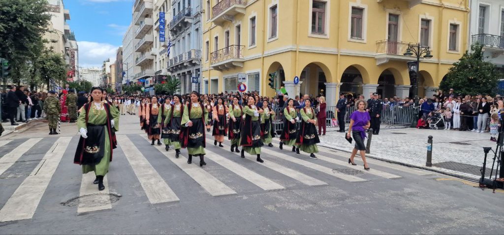 Πάτρα: Με υπερηφάνεια η παρέλαση για την επέτειο του ΟΧΙ - Δείτε πολλές φωτό (συνεχής ροή) Πάτρα: Με υπερηφάνεια η παρέλαση για την επέτειο του ΟΧΙ - Δείτε πολλές φωτό (συνεχής ροή)