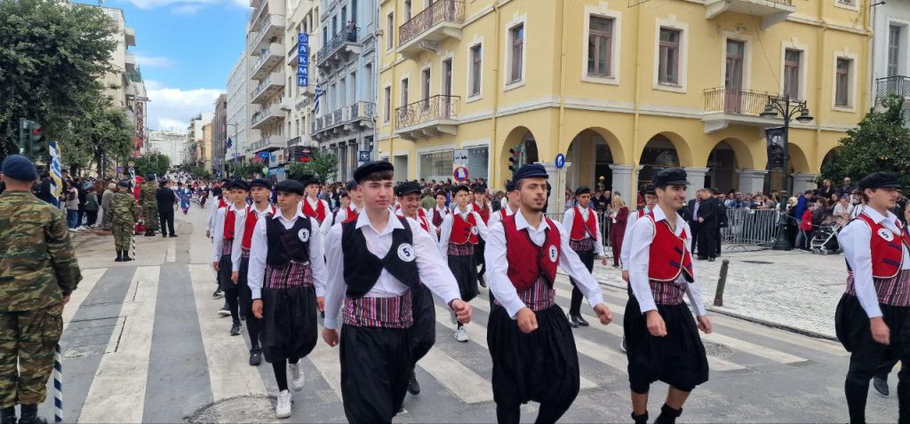 Πάτρα: Με υπερηφάνεια η παρέλαση για την επέτειο του ΟΧΙ - Δείτε πολλές φωτό (συνεχής ροή) Πάτρα: Με υπερηφάνεια η παρέλαση για την επέτειο του ΟΧΙ - Δείτε πολλές φωτό (συνεχής ροή)