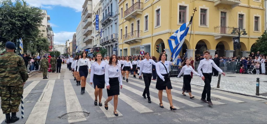 Πάτρα: Με υπερηφάνεια η παρέλαση για την επέτειο του ΟΧΙ - Δείτε πολλές φωτό (συνεχής ροή) Πάτρα: Με υπερηφάνεια η παρέλαση για την επέτειο του ΟΧΙ - Δείτε πολλές φωτό (συνεχής ροή)