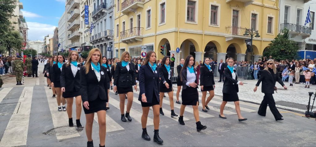Πάτρα: Με υπερηφάνεια η παρέλαση για την επέτειο του ΟΧΙ - Δείτε πολλές φωτό (συνεχής ροή) Πάτρα: Με υπερηφάνεια η παρέλαση για την επέτειο του ΟΧΙ - Δείτε πολλές φωτό (συνεχής ροή)