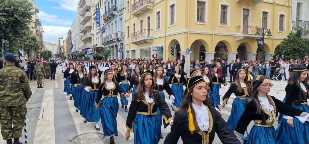 Πάτρα: Με υπερηφάνεια η παρέλαση για την επέτειο του ΟΧΙ - Δείτε πολλές φωτό (συνεχής ροή) Πάτρα: Με υπερηφάνεια η παρέλαση για την επέτειο του ΟΧΙ - Δείτε πολλές φωτό (συνεχής ροή)