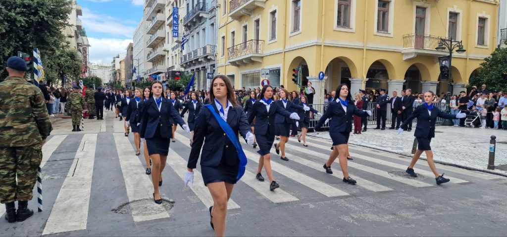 Πάτρα: Με υπερηφάνεια η παρέλαση για την επέτειο του ΟΧΙ - Δείτε πολλές φωτό (συνεχής ροή) Πάτρα: Με υπερηφάνεια η παρέλαση για την επέτειο του ΟΧΙ - Δείτε πολλές φωτό (συνεχής ροή)