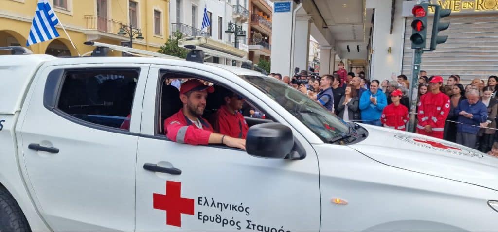 Πάτρα: Με υπερηφάνεια η παρέλαση για την επέτειο του ΟΧΙ - Δείτε πολλές φωτό (συνεχής ροή) Πάτρα: Με υπερηφάνεια η παρέλαση για την επέτειο του ΟΧΙ - Δείτε πολλές φωτό (συνεχής ροή)
