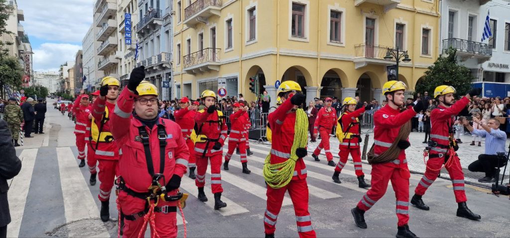 Πάτρα: Με υπερηφάνεια η παρέλαση για την επέτειο του ΟΧΙ - Δείτε πολλές φωτό (συνεχής ροή) Πάτρα: Με υπερηφάνεια η παρέλαση για την επέτειο του ΟΧΙ - Δείτε πολλές φωτό (συνεχής ροή)