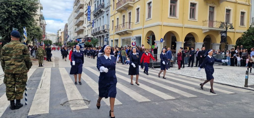 Πάτρα: Με υπερηφάνεια η παρέλαση για την επέτειο του ΟΧΙ - Δείτε πολλές φωτό (συνεχής ροή) Πάτρα: Με υπερηφάνεια η παρέλαση για την επέτειο του ΟΧΙ - Δείτε πολλές φωτό (συνεχής ροή)