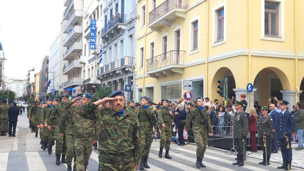Πάτρα: Με υπερηφάνεια η παρέλαση για την επέτειο του ΟΧΙ - Δείτε πολλές φωτό (συνεχής ροή) Πάτρα: Με υπερηφάνεια η παρέλαση για την επέτειο του ΟΧΙ - Δείτε πολλές φωτό (συνεχής ροή)