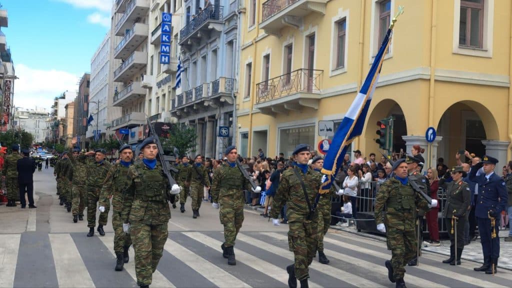 Πάτρα: Με υπερηφάνεια η παρέλαση για την επέτειο του ΟΧΙ - Δείτε πολλές φωτό (συνεχής ροή) Πάτρα: Με υπερηφάνεια η παρέλαση για την επέτειο του ΟΧΙ - Δείτε πολλές φωτό (συνεχής ροή)