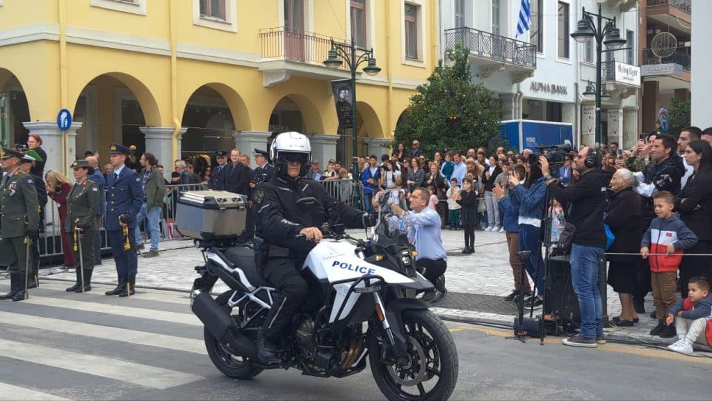 Πάτρα: Με υπερηφάνεια η παρέλαση για την επέτειο του ΟΧΙ - Δείτε πολλές φωτό (συνεχής ροή) Πάτρα: Με υπερηφάνεια η παρέλαση για την επέτειο του ΟΧΙ - Δείτε πολλές φωτό (συνεχής ροή)