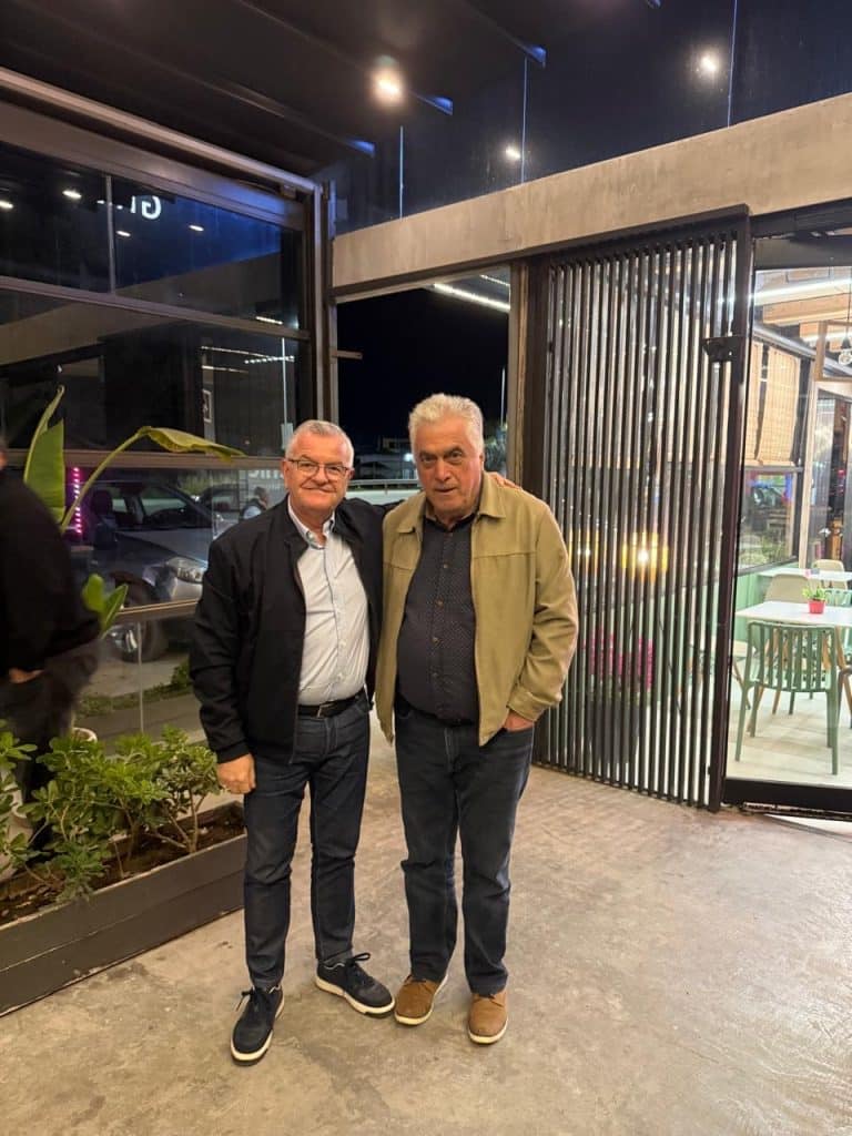 Ο Ρήγας Θανασάς στο πλευρό του Αντώνη Κουνάβη - Και οι οκτώ πρώτοι υποψήφιοι μαζί του Ο Ρήγας Θανασάς στο πλευρό του Αντώνη Κουνάβη - Και οι οκτώ πρώτοι υποψήφιοι μαζί του