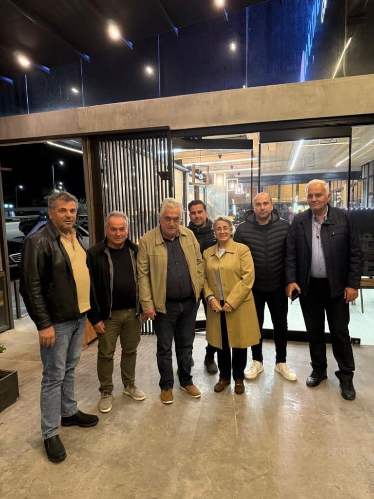 Ο Ρήγας Θανασάς στο πλευρό του Αντώνη Κουνάβη - Και οι οκτώ πρώτοι υποψήφιοι μαζί του Ο Ρήγας Θανασάς στο πλευρό του Αντώνη Κουνάβη - Και οι οκτώ πρώτοι υποψήφιοι μαζί του