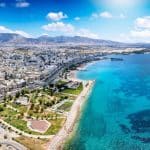 Αθηναϊκή Ριβιέρα: Οι millennials επενδύουν εκατομμύρια – Πώς οι κάτω των 40 αλλάζουν τον χάρτη του real estate