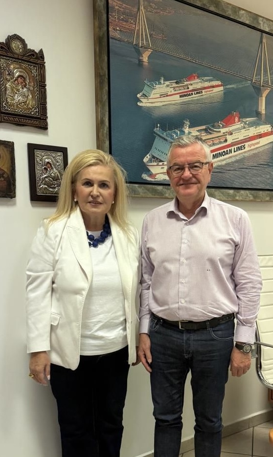 Πάτρα: Η Ευγενία Θεοδωροπούλου με τον Αντώνη Κουνάβη