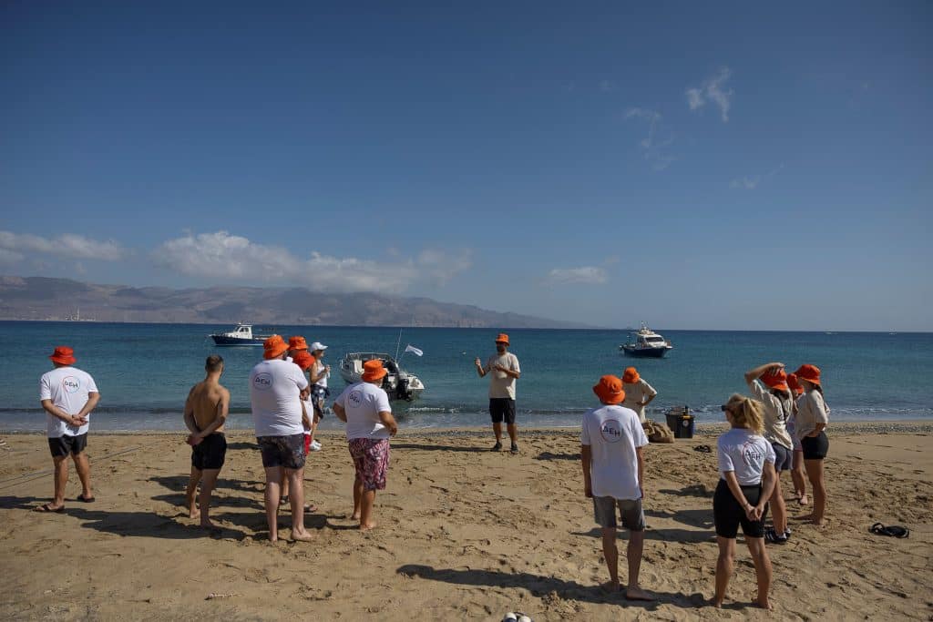 ΔΕΗ και iSea ένωσαν δυνάμεις για τον καθαρισμό απομακρυσμένων ακτών σε περιοχές Natura 2000