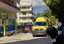 Πέθανε ο ηλικιωμένος που έπεσε από μπαλκόνι δεύτερου ορόφου πολυκατοικίας στο Ναύπλιο