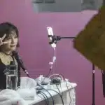 Νέος νόμος στην Κίνα: Μόνο οι πτυχιούχοι μπορούν πλέον να μιλούν για «σοβαρά θέματα» στα social media